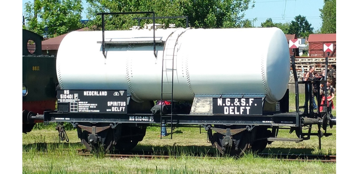 502165 Tillig NS ketelwagen N.G.&S.F Delft